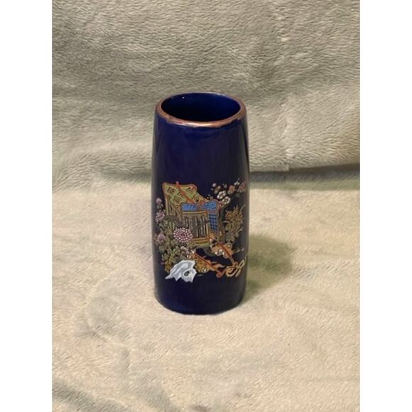 Vintage Japanese Cobalt Blue Lotus Flower Cart 3 3/8" Mini Vase w/Gold Accents - Picture 5 of 5